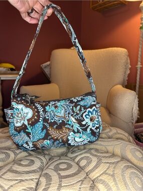 Vera Bradley Java Blue Maggie bag in NWOT condition